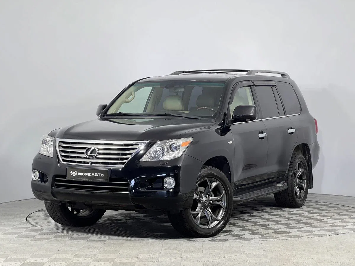 Lexus LX III