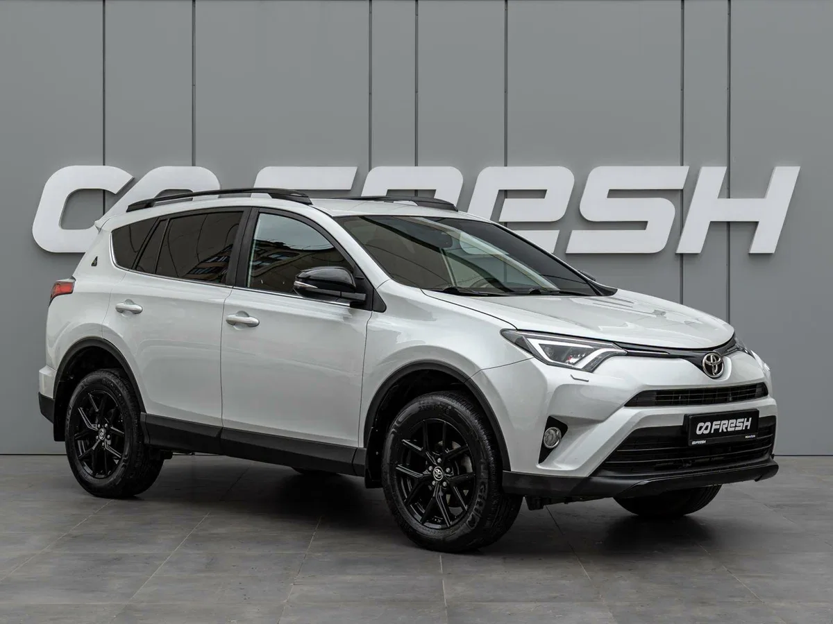 Toyota RAV4 IV (XA40) Рестайлинг