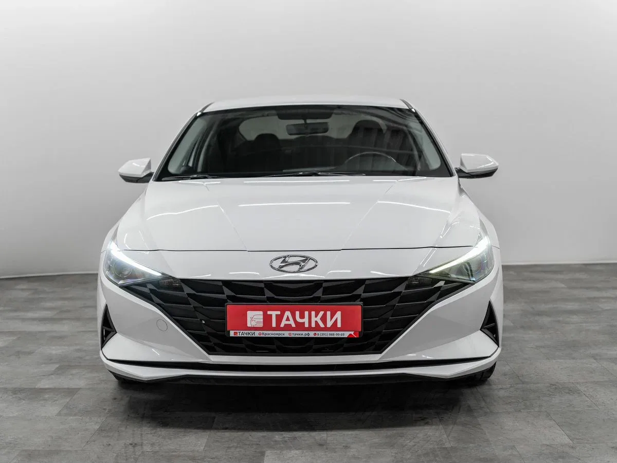 Hyundai Elantra VII (CN7)