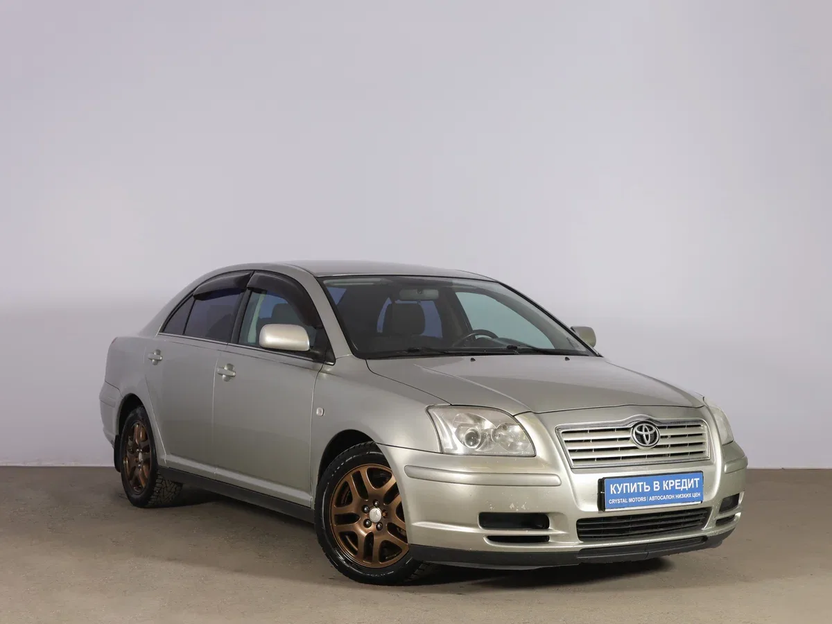 Toyota Avensis II