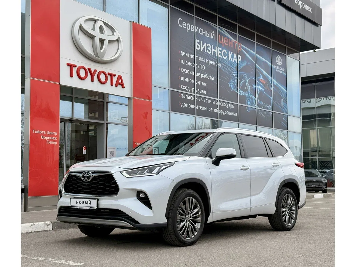 Toyota Highlander IV (U70)