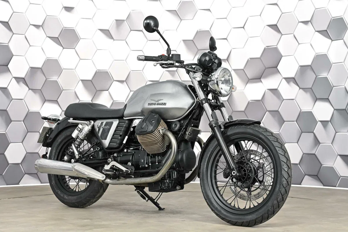 Moto Guzzi V 7