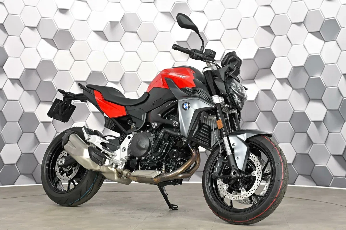 BMW F 900 R