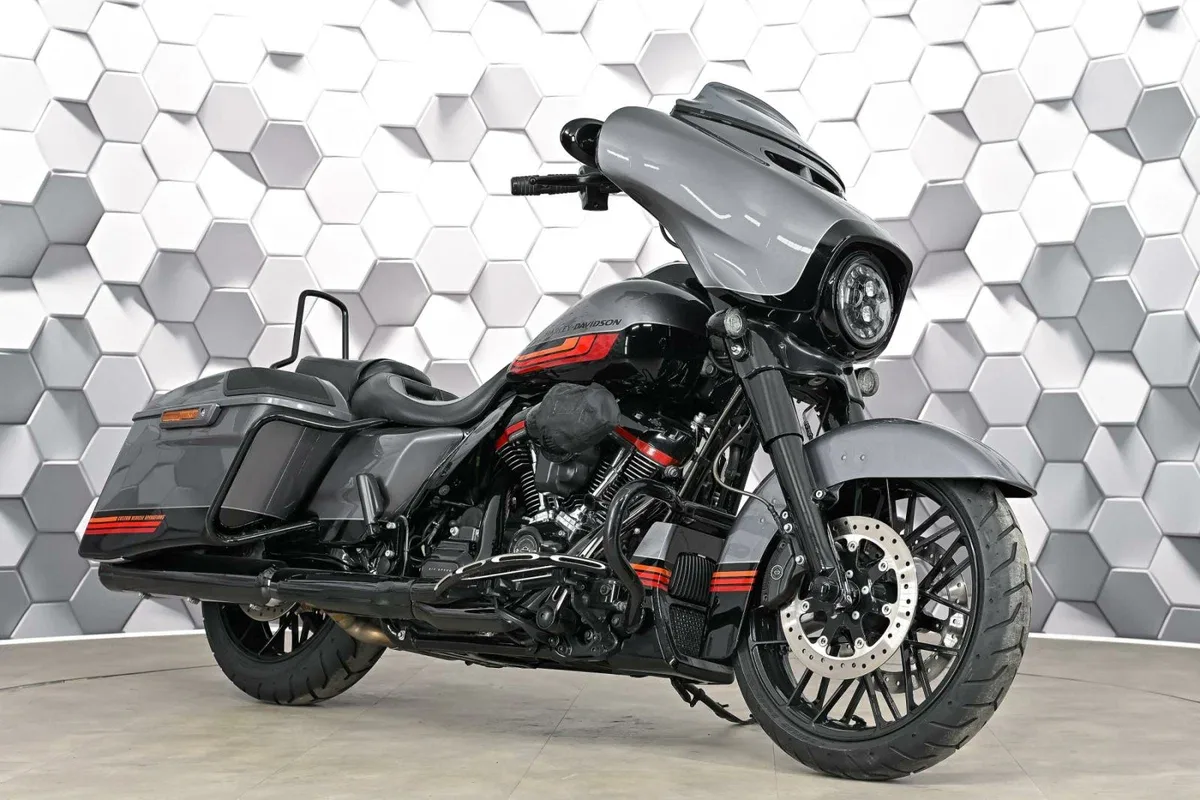 Harley-Davidson CVO Street Glide