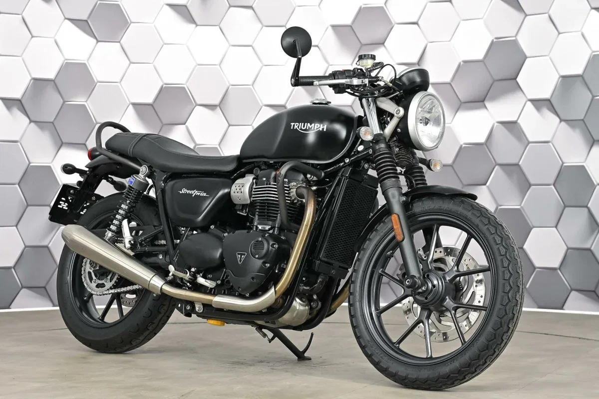 Triumph Street Twin