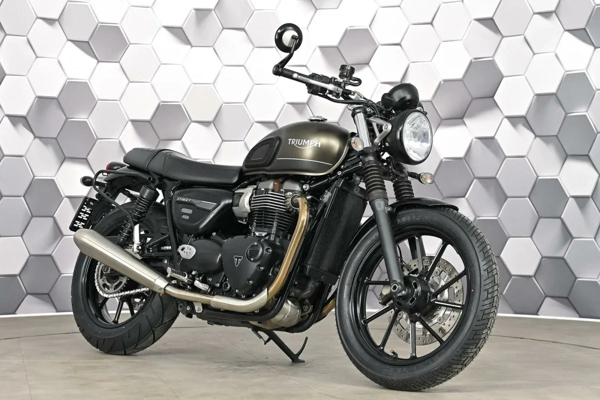 Triumph Street Twin