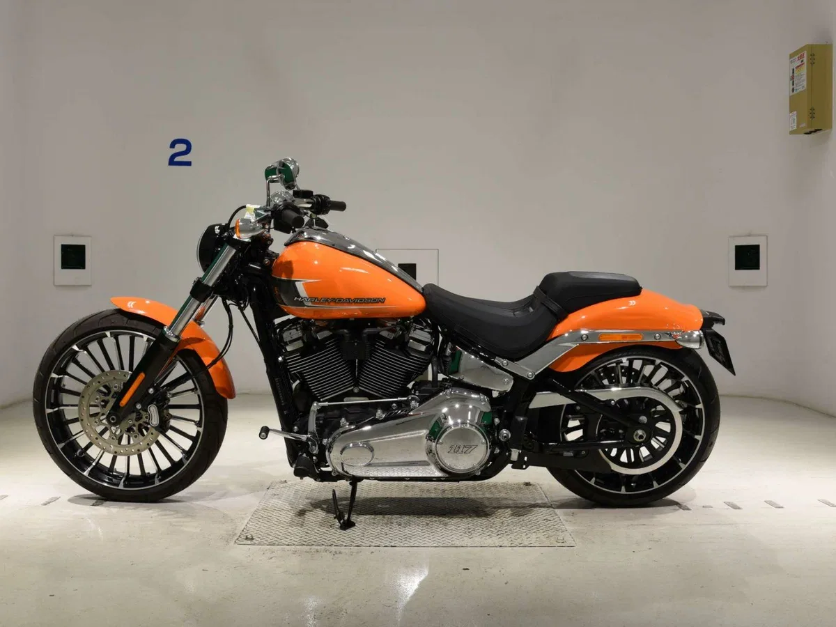 Harley-Davidson Breakout