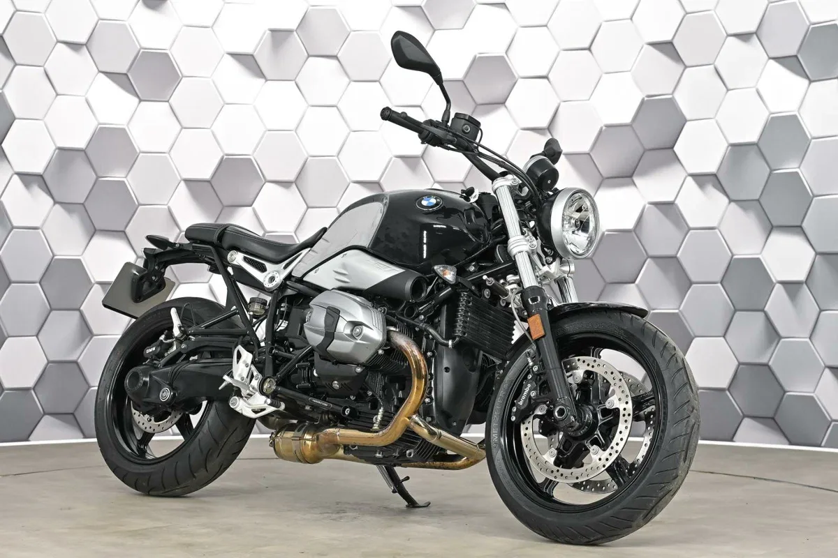 BMW R nine T Pure