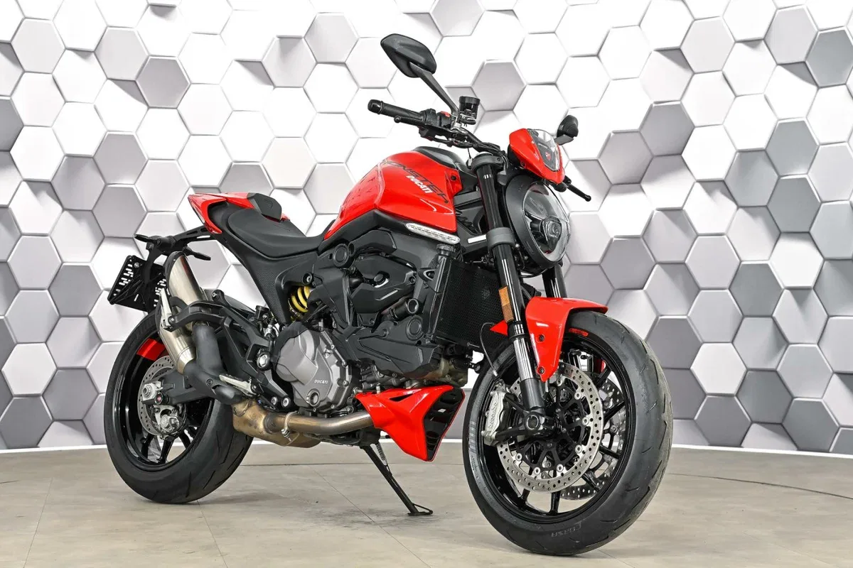 Ducati Monster 937