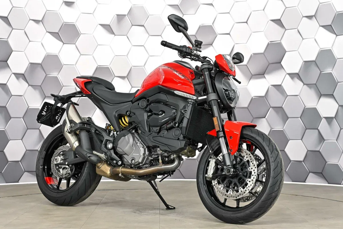 Ducati Monster 937