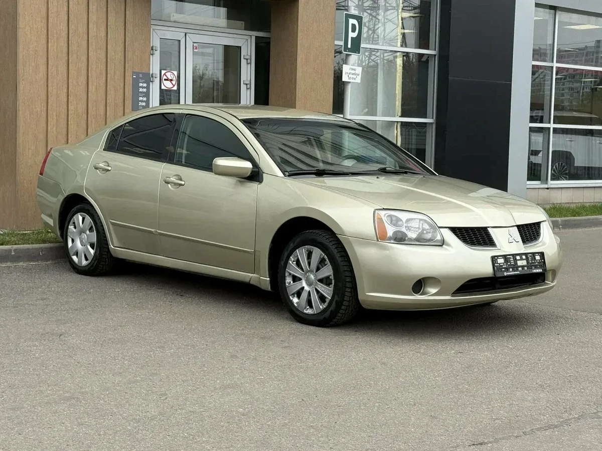 Mitsubishi Galant IX