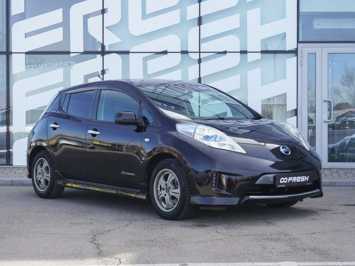Nissan Leaf I (ZE0/AZE0)