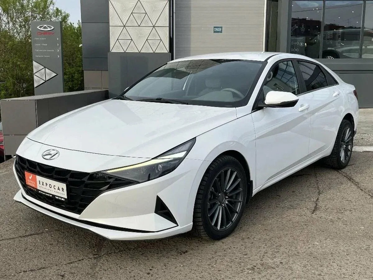 Hyundai Elantra VII (CN7)