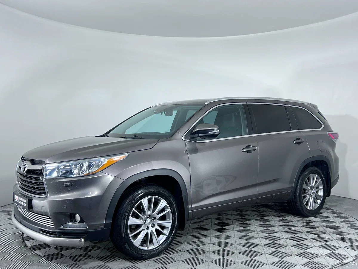Toyota Highlander III (U50)