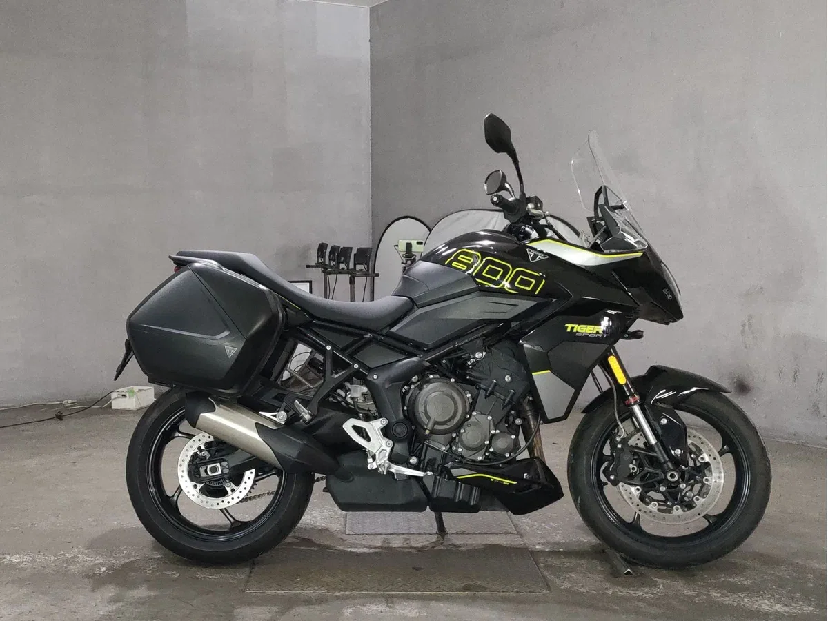 Triumph Tiger Sport 800
