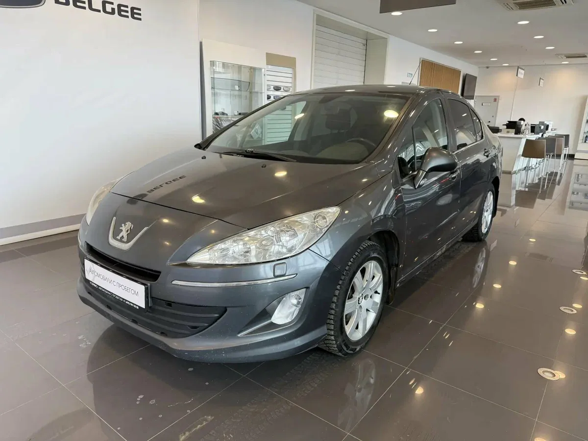 Peugeot 408 I
