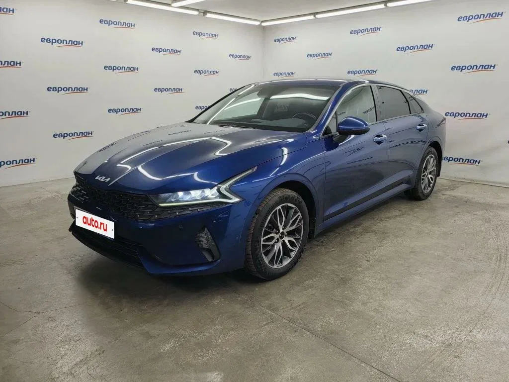 Kia K5 III