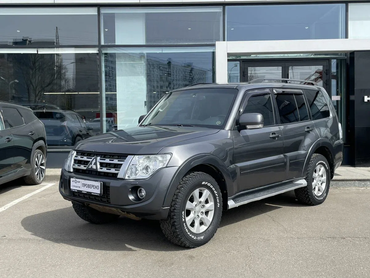 Mitsubishi Pajero IV Рестайлинг 1