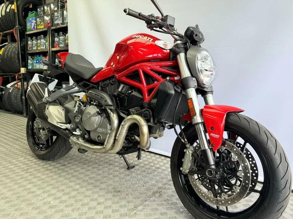 Ducati Monster 821