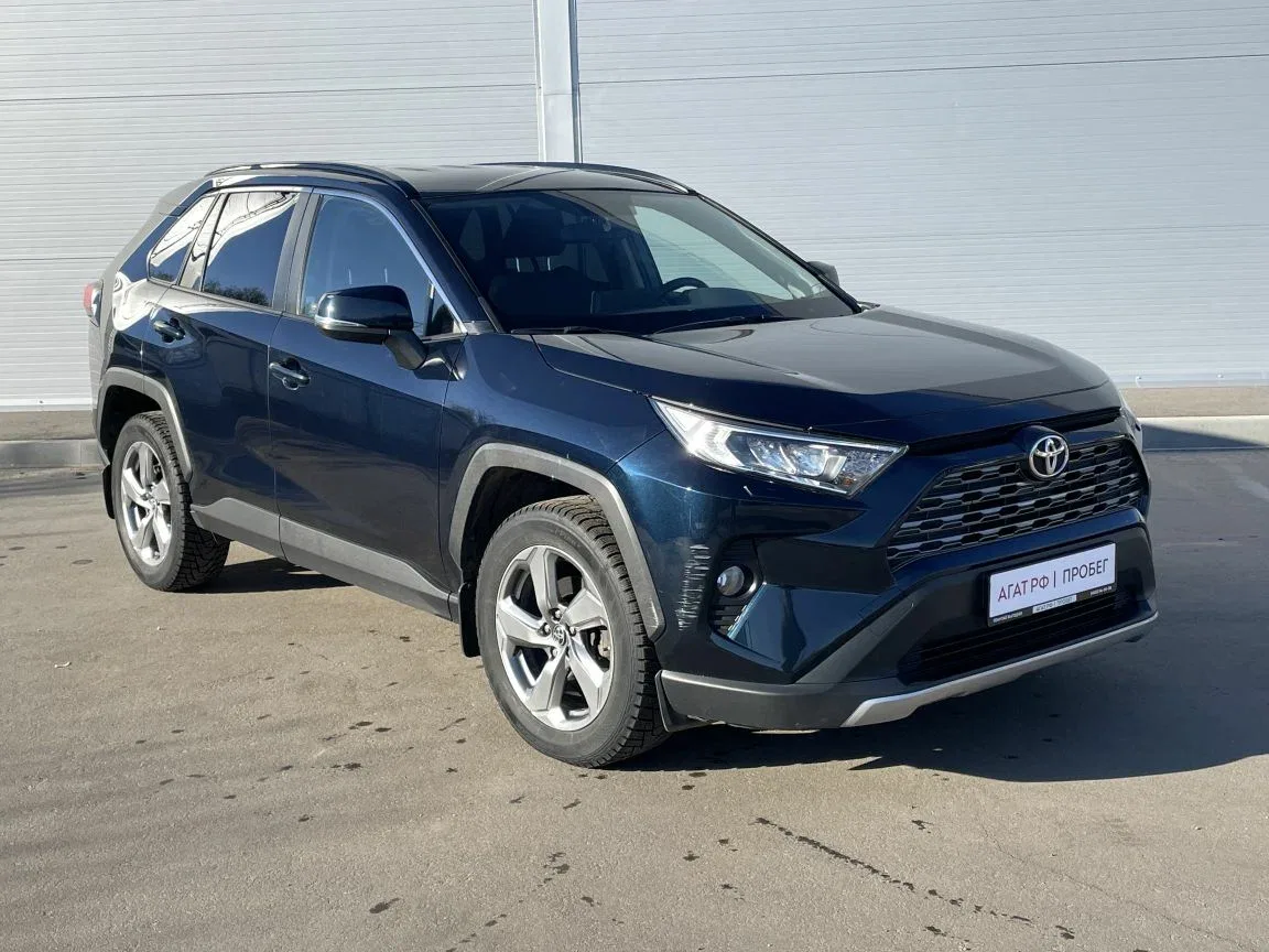 Toyota RAV4 V (XA50)