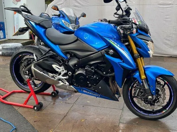 Suzuki GSX-S1000