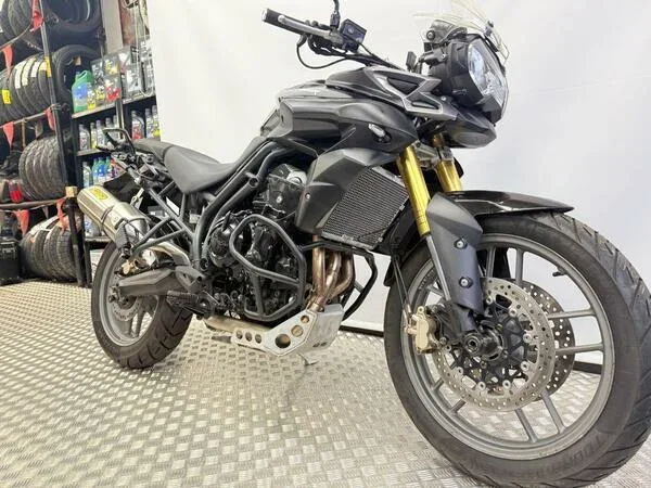 Triumph Tiger 800