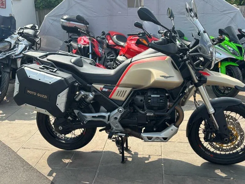 Moto Guzzi V85 TT