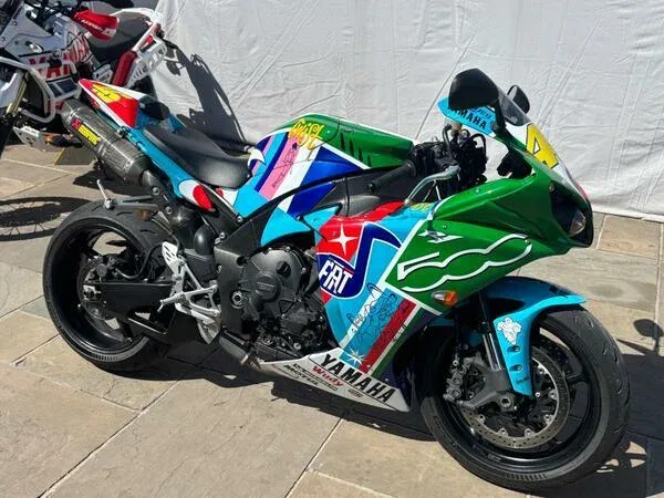 Yamaha YZF-R1