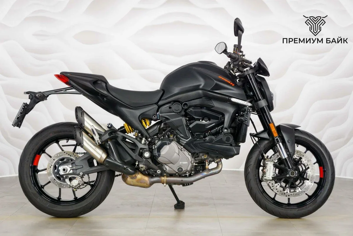 Ducati Monster 937