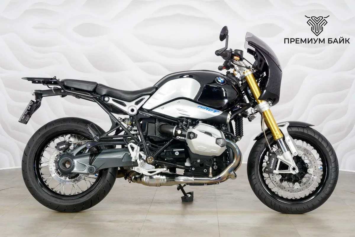 BMW R nine T