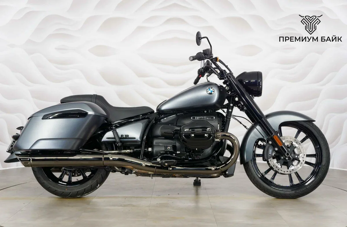 BMW R18