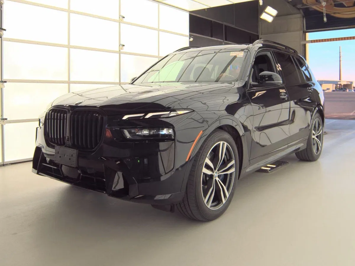 BMW X7 I (G07) Рестайлинг