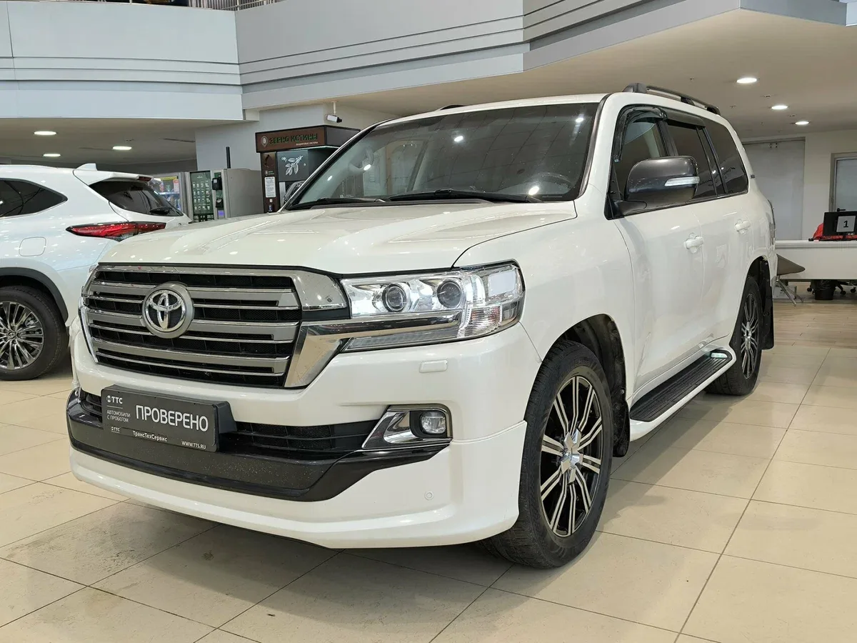 Toyota Land Cruiser 200 Series Рестайлинг 2