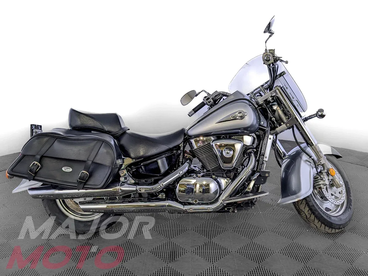 Suzuki Boulevard C90