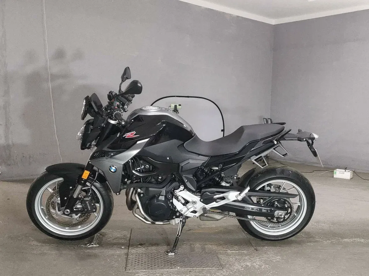 BMW F 900 R