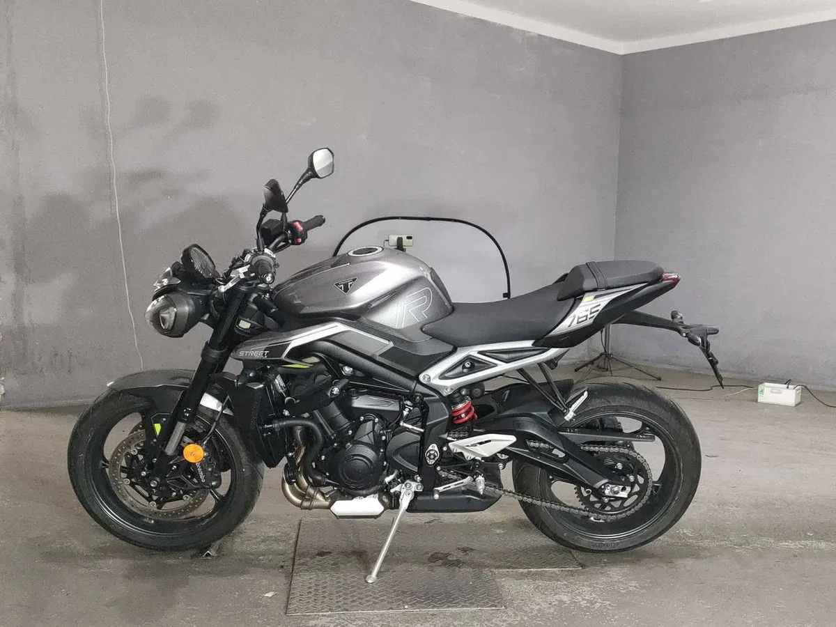 Triumph Street Triple
