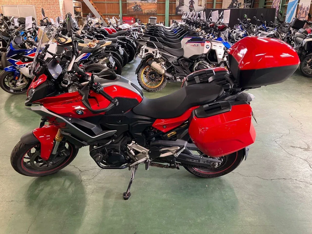 BMW F 900 XR