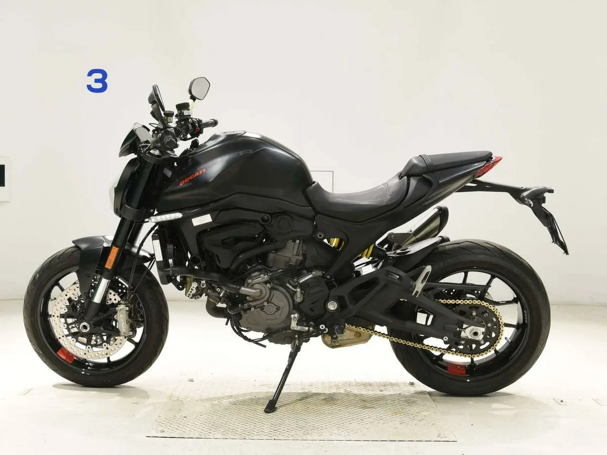 Ducati Monster 937