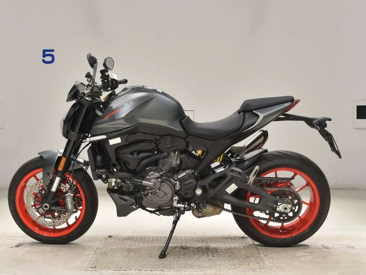 Ducati Monster 937