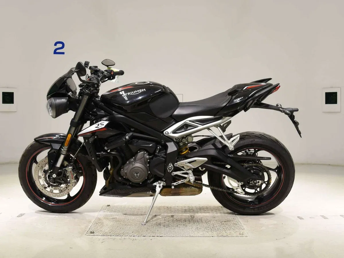 Triumph Street Triple