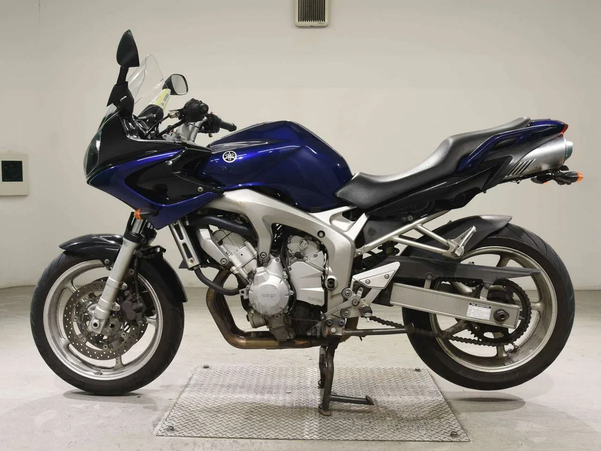 Yamaha FZS600 Fazer