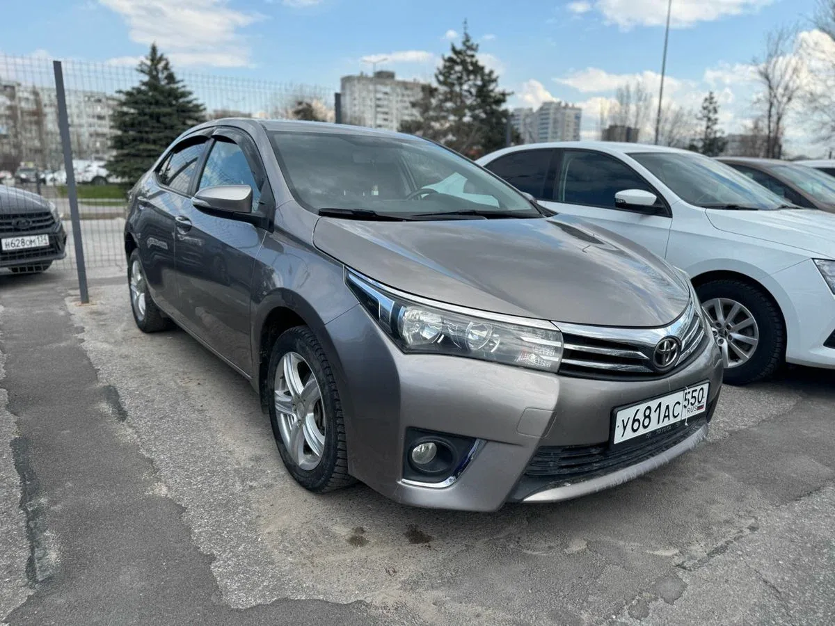 Toyota Corolla XI (E160, E170, E180)