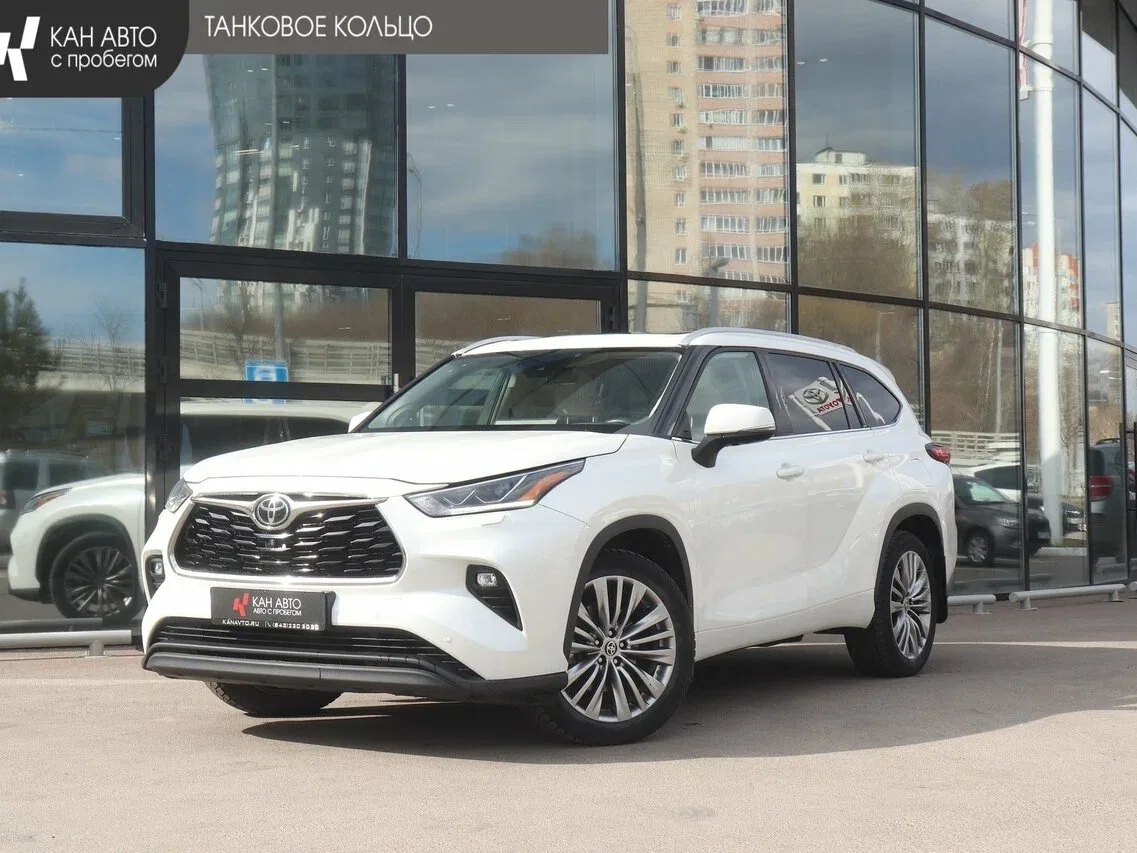Toyota Highlander IV (U70)