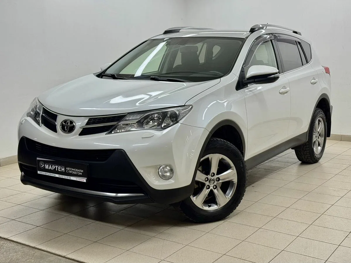 Toyota RAV4 IV (XA40)
