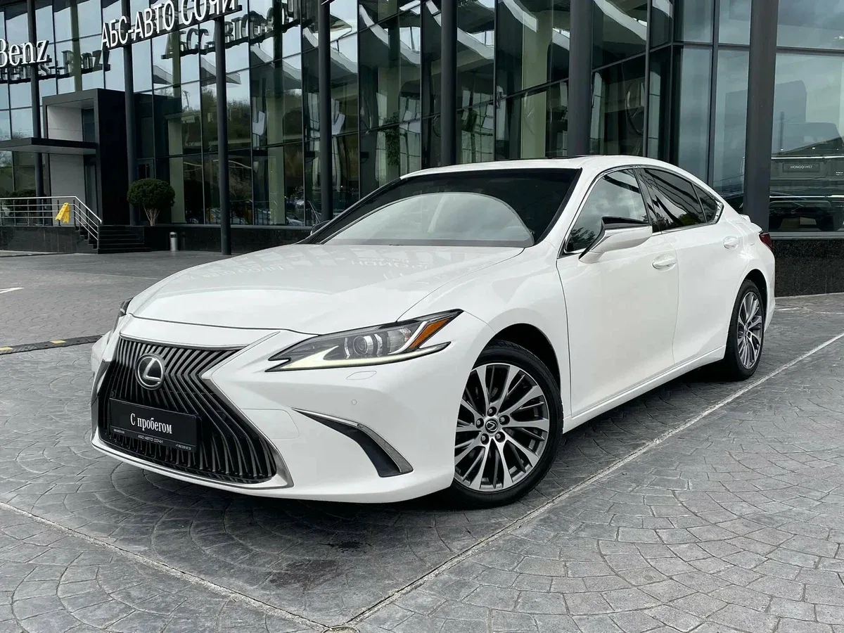 Lexus ES VII