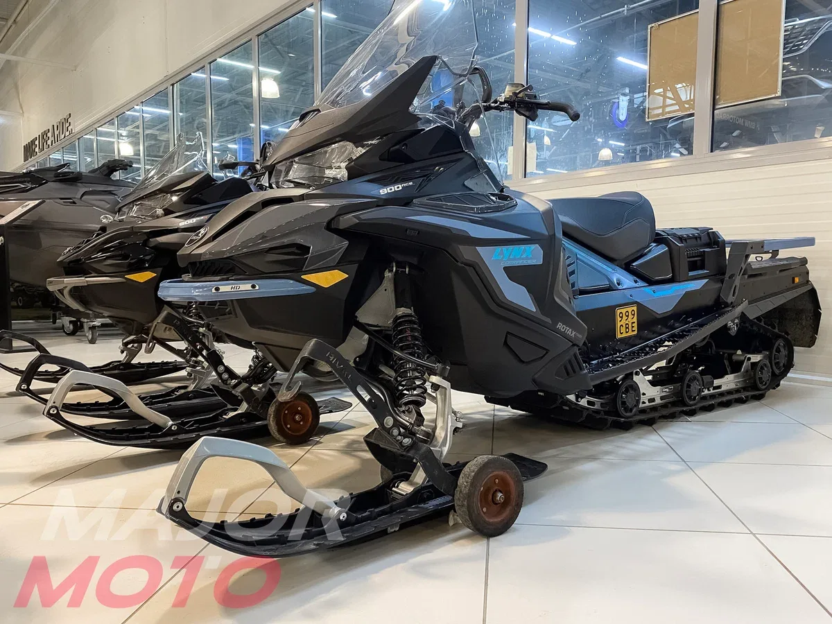 BRP Lynx Commander 900