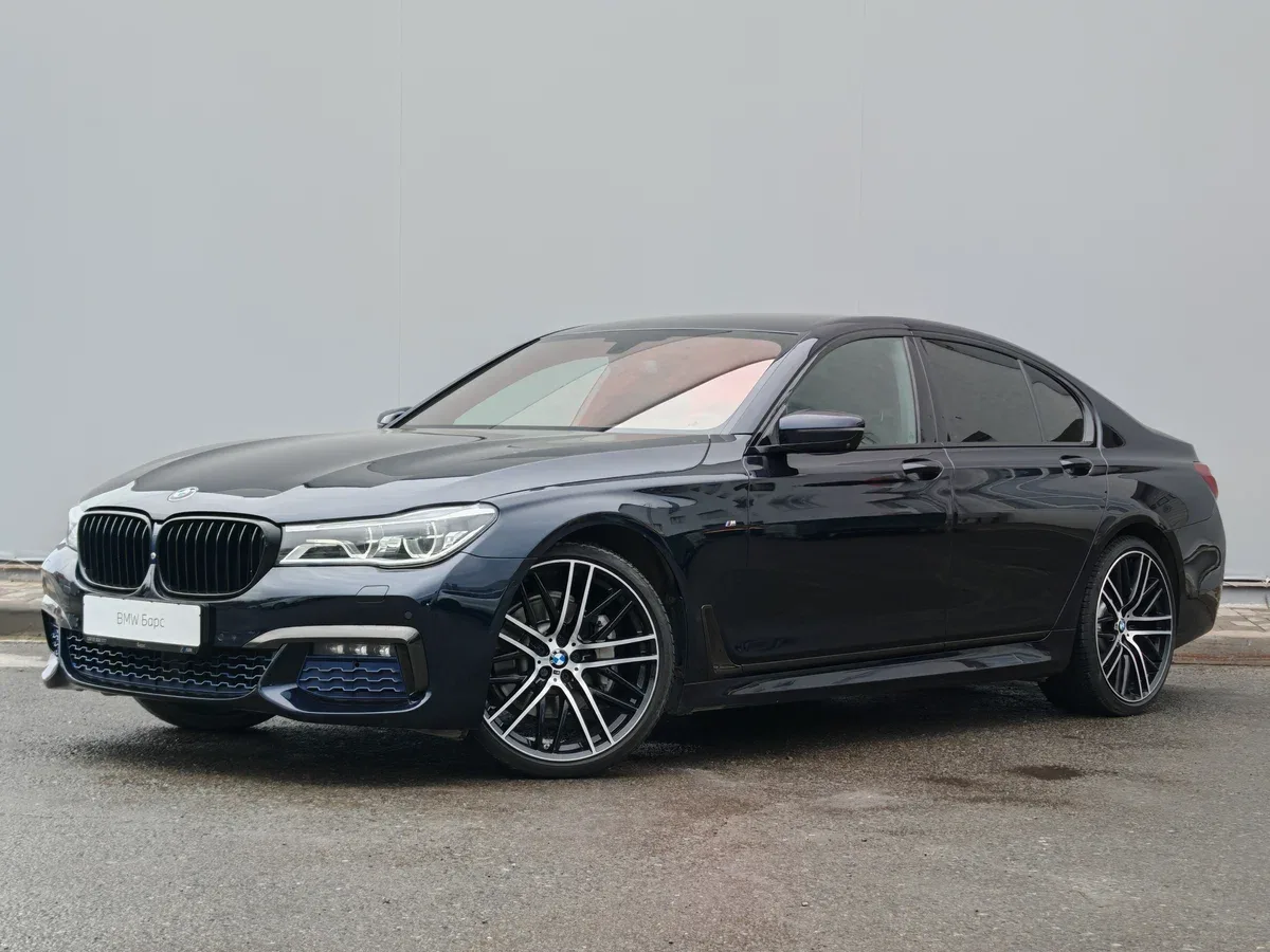 BMW 7 серии VI (G11/G12)