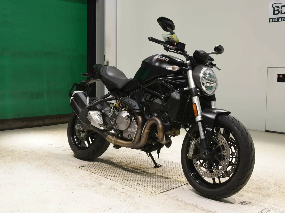 Ducati Monster 821
