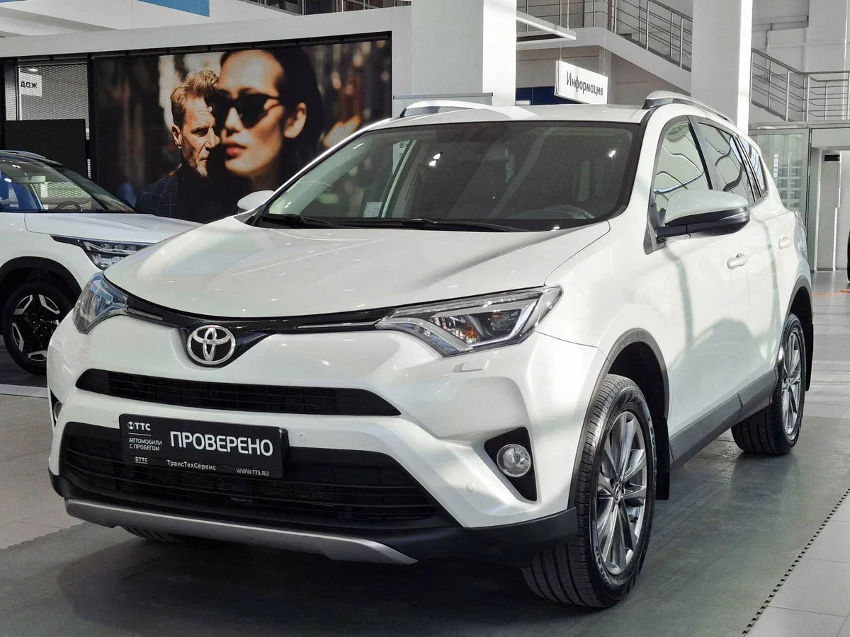 Toyota RAV4 IV (XA40) Рестайлинг