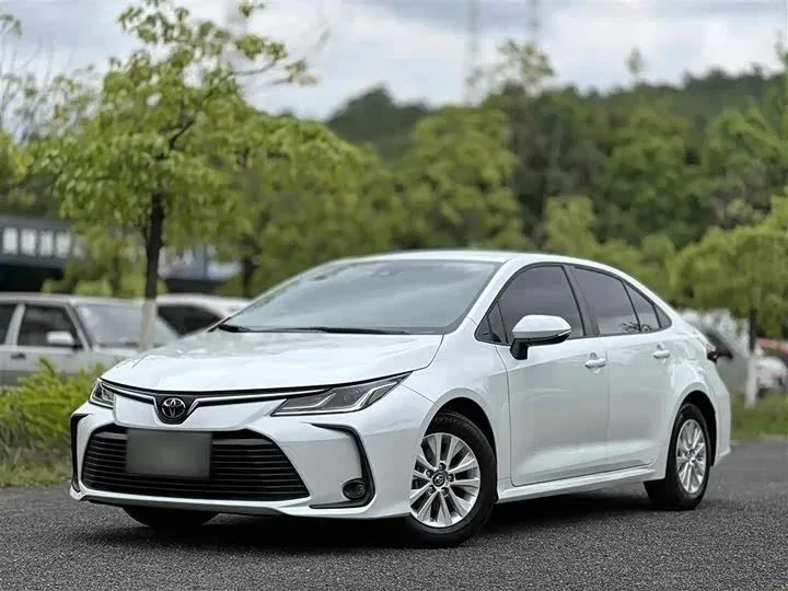 Toyota Corolla XII (E210)